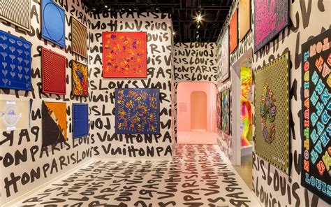 louis vuitton pop art exhibit